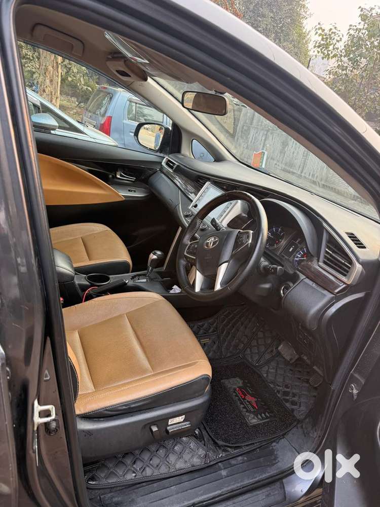 Toyota Innova Crysta 2022