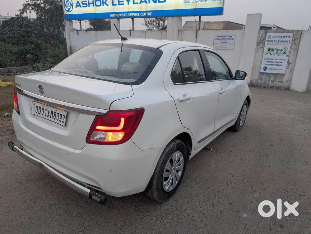 Maruti Suzuki Dzire, 2022, Petrol