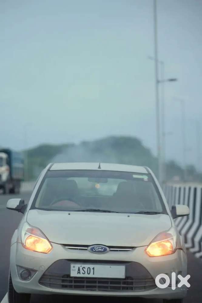Ford Figo 15 Petrol Manual Car