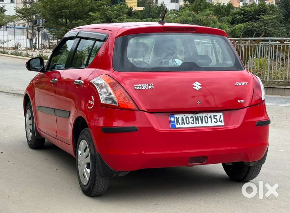 Maruti Suzuki Swift Vxi + Manual, 2014, Petrol