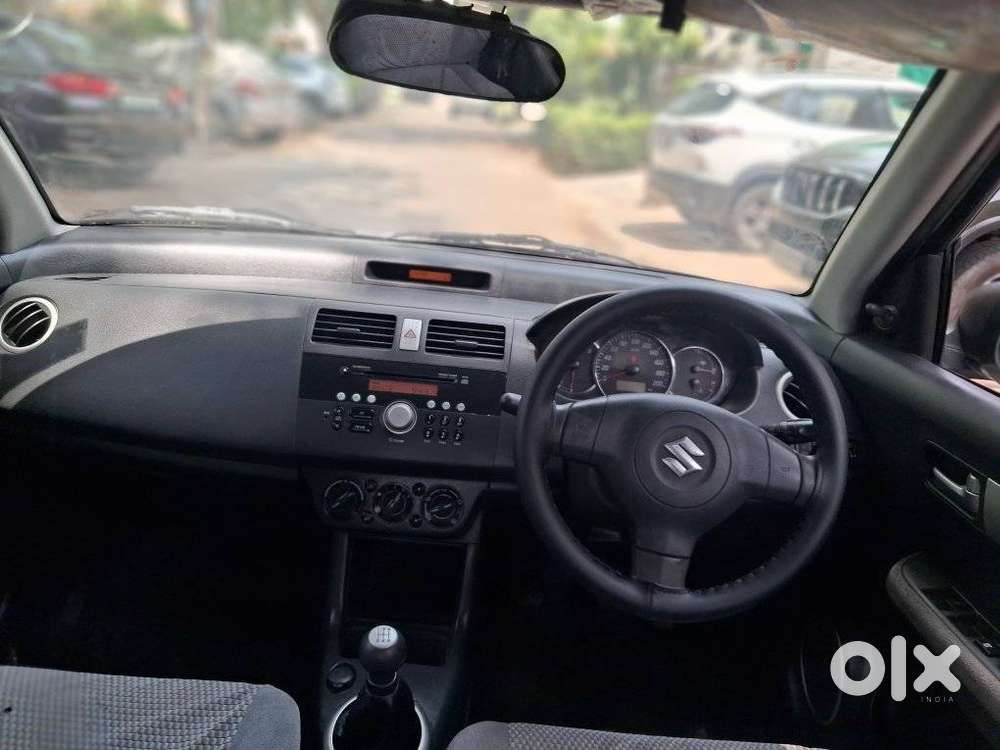 Maruti Suzuki Swift Dzire 1.2 Vxi Bsiv, 2012, Petrol