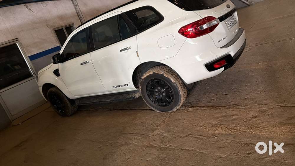 Ford Endeavour Diesel 2021 Variant