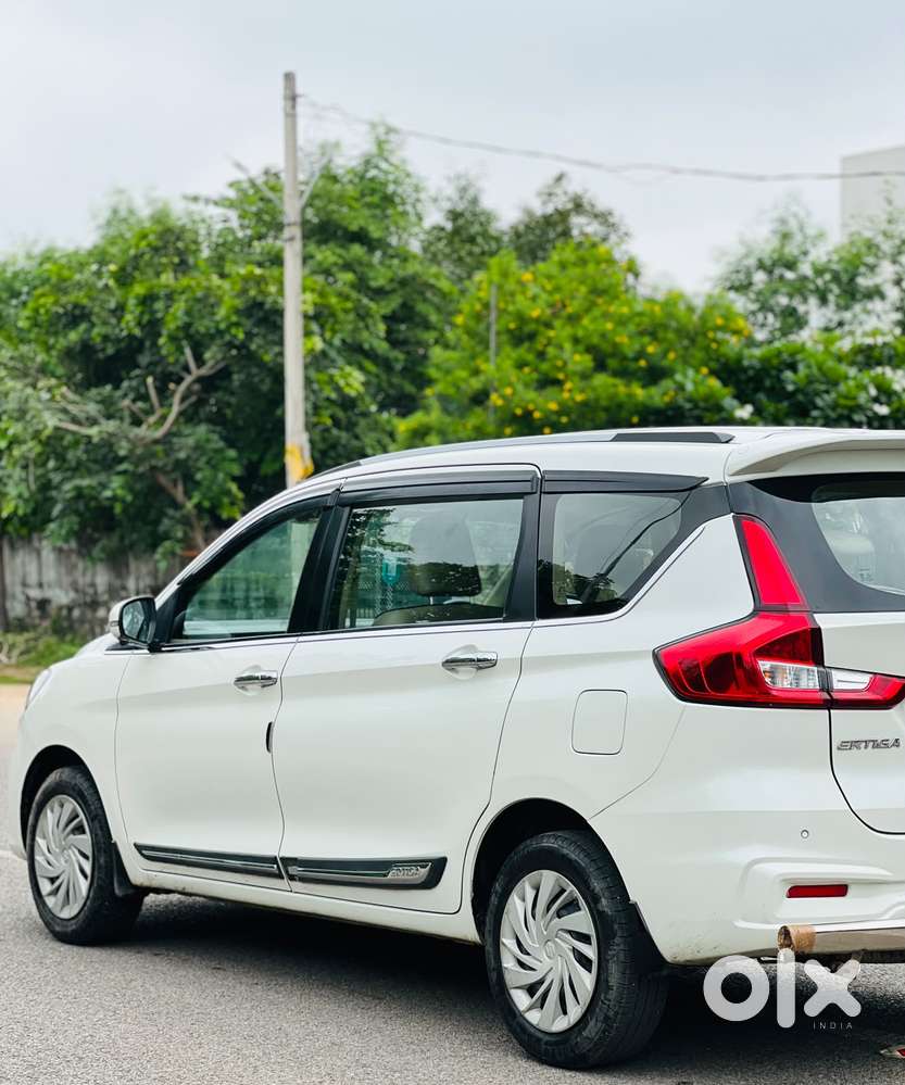 Maruti Suzuki Ertiga Vxi Shvs, 2021, Petrol