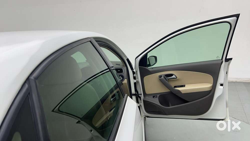 Volkswagen Vento Tsi, 2021, Petrol