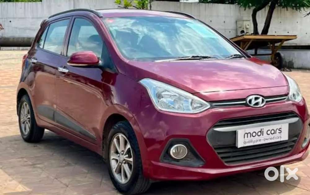 Hyundai Grand I10 Sportz 1.2 Petrol Wine Red Colour