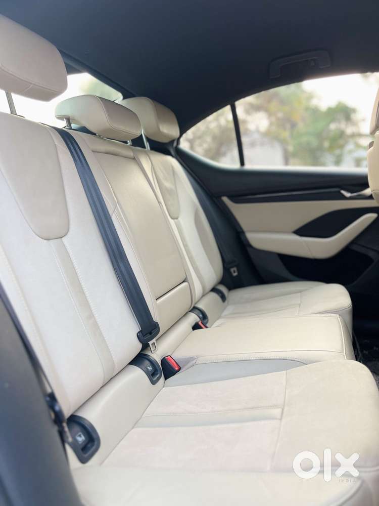 Skoda Octavia 2.0 Style Tsi At, 2021, Petrol