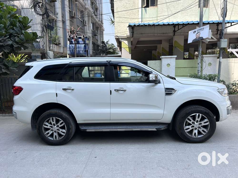 Ford Endeavour 3.2 Titanium 4x4 At, 2017, Diesel