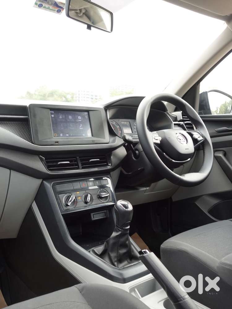 Skoda Kushaq Active 1.0 Tsi Mt, 2022, Petrol