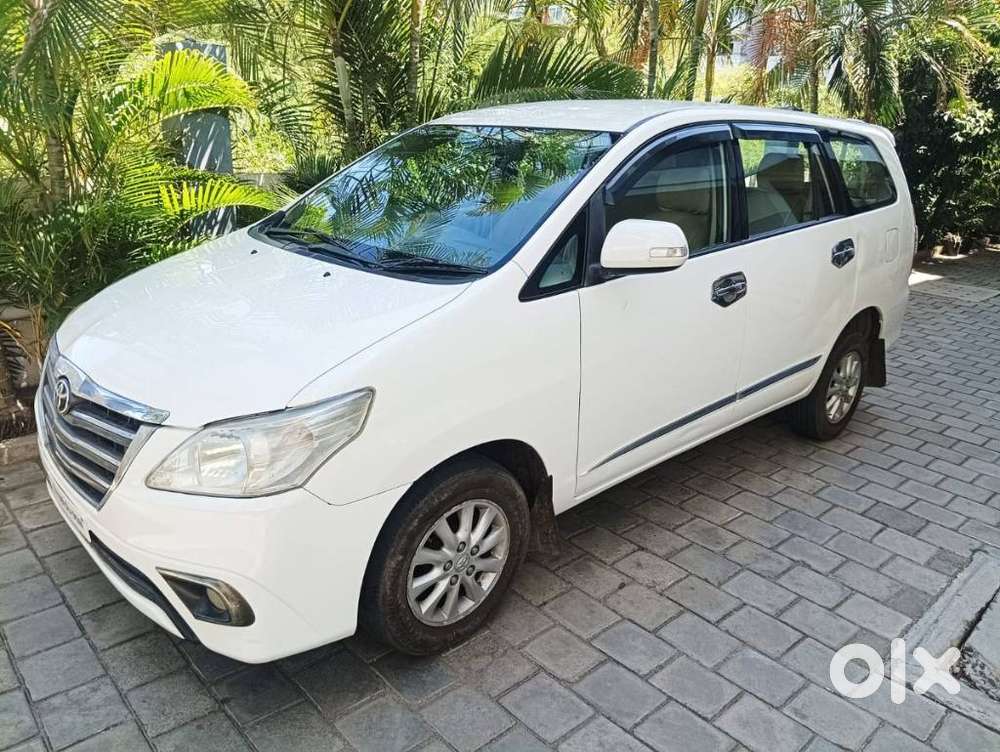 Toyota Innova 2.5 V 8 Str, 2014, Diesel