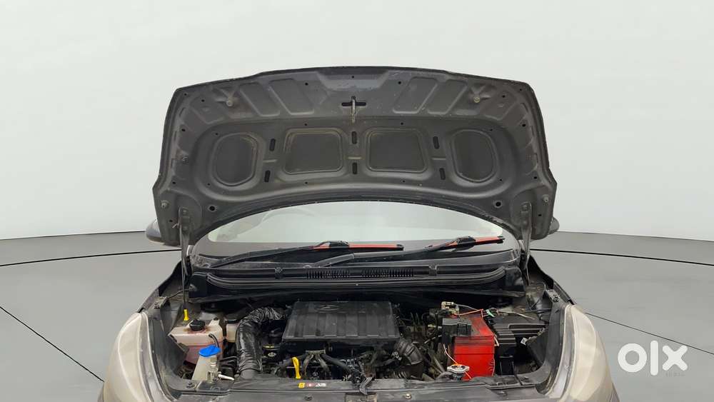 Hyundai Aura 1.2 Sx Cng, 2023, Cng & Hybrids