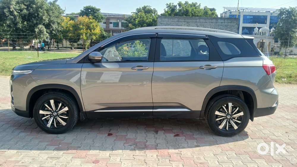 Mg Hector Plus 7 Select Pro 6mt, 2026, Petrol