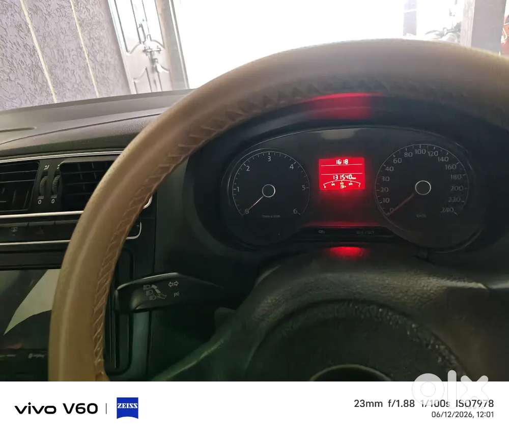 Volkswagen Polo 2011 Diesel 130000 Km Driven