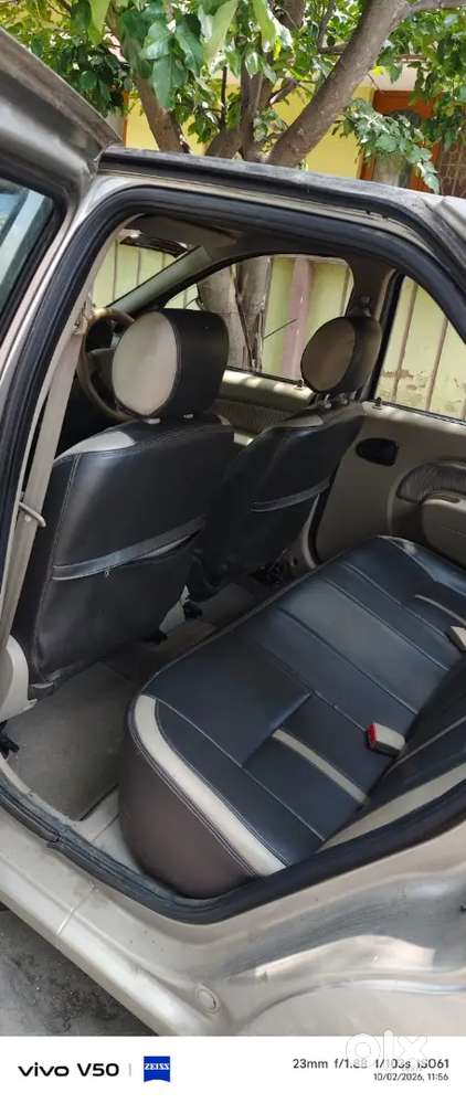 Mahindra Logan Petrol 2008
