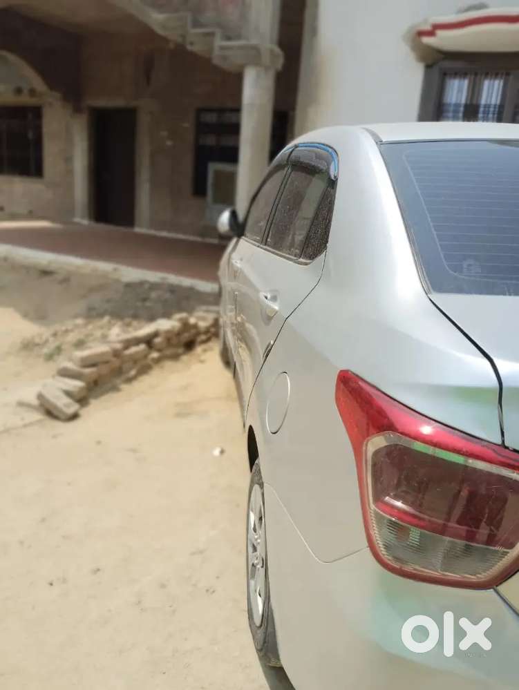 Hyundai Xcent Crdi 2016 Petrol Manual