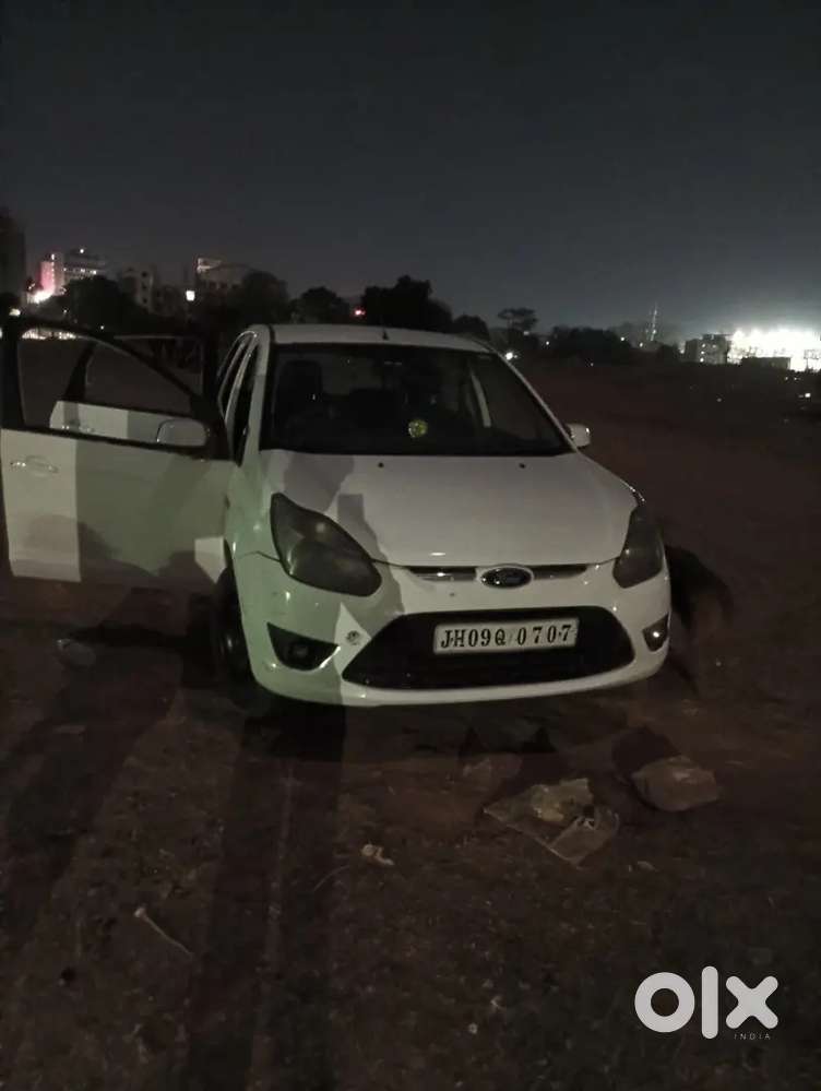 Gari Me Koi Kaam Nahi Hai