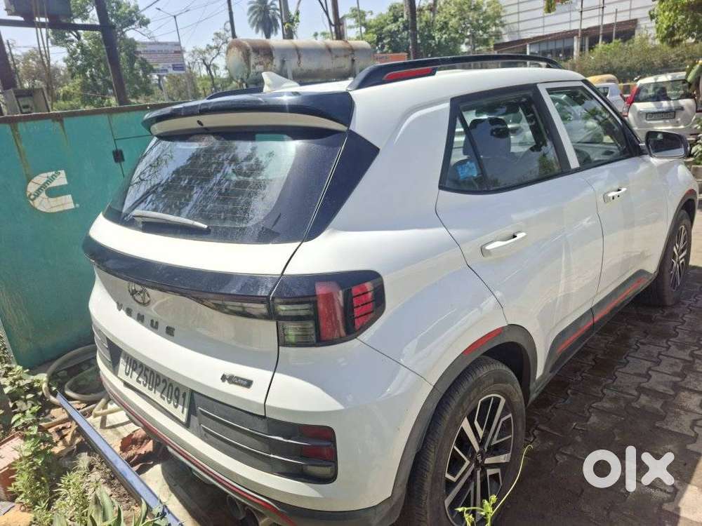 Hyundai Venue Sx Dual Tone Turbo, 2022, Petrol