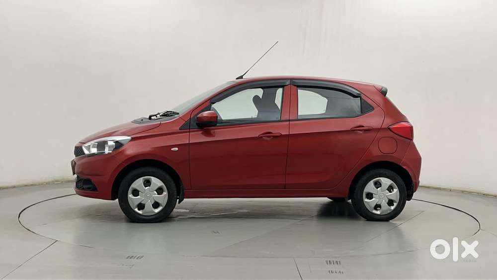 Tata Tiago 1.2 Revotron Xt, 2017, Petrol