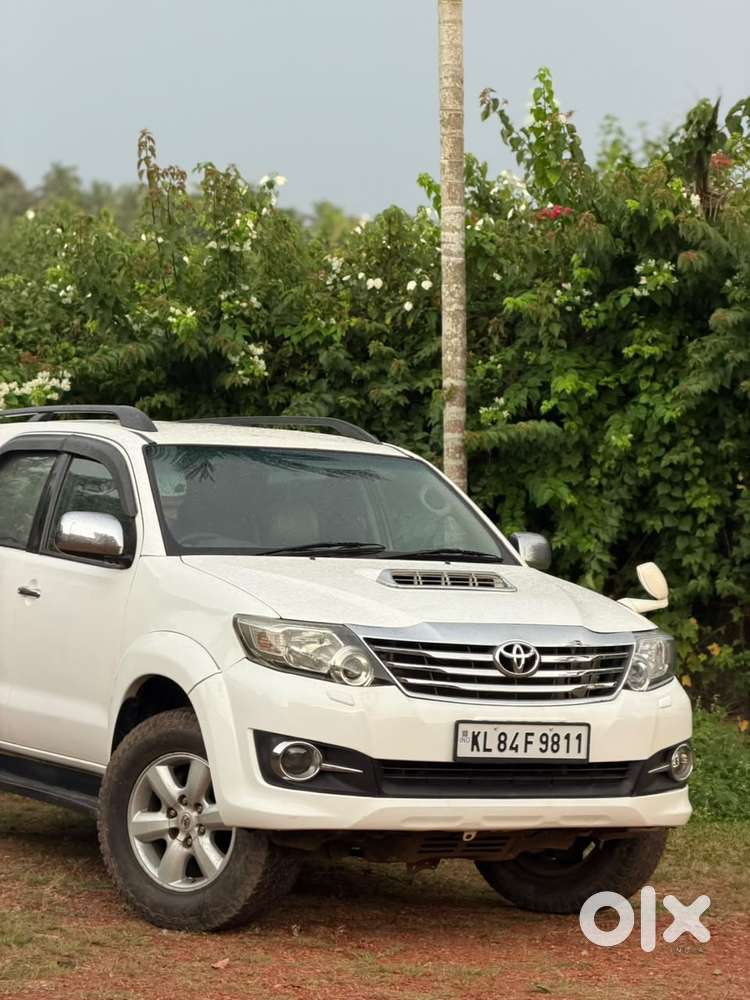 Toyota Fortuner 3.0 4x4 Manual, 2011, Diesel