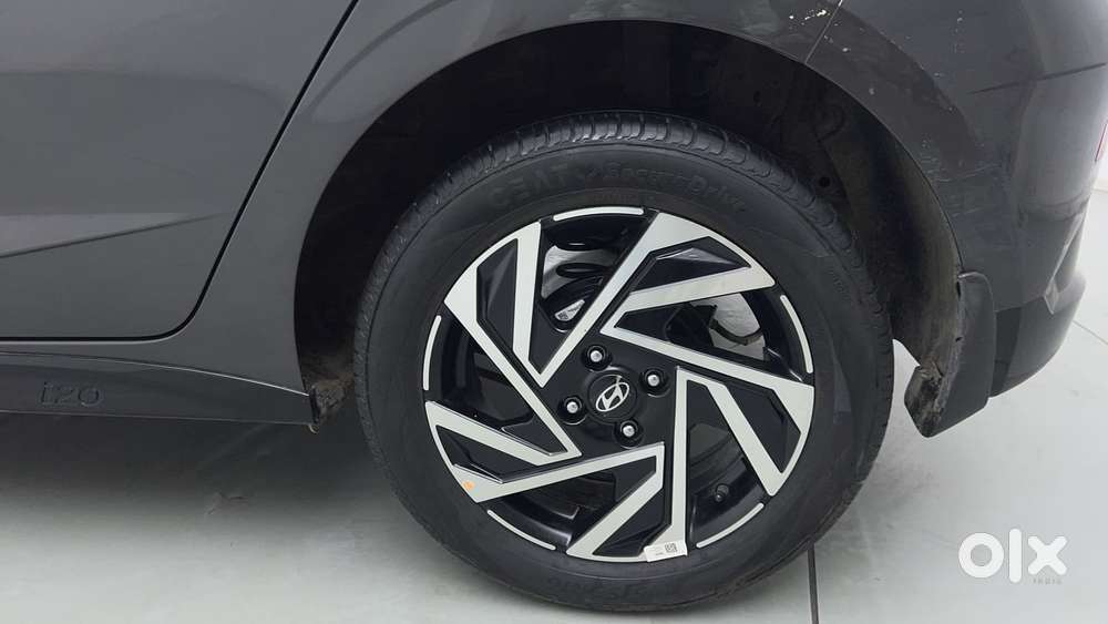 Hyundai New I20 1.2 Asta (o) Ivt, 2025, Petrol