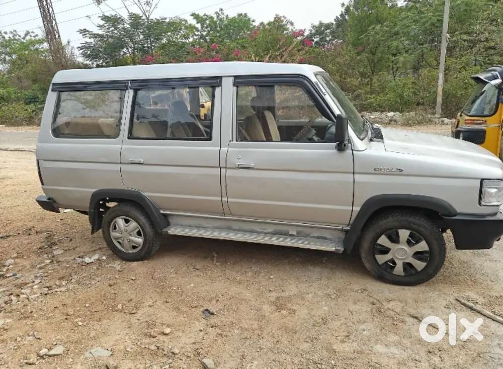 Toyota Qualis 2000 Diesel Good Condition New  Tyres And Smuth Engine