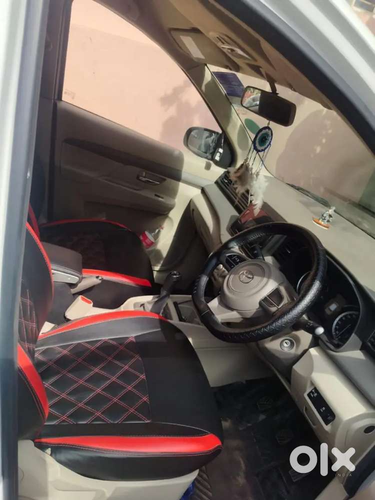 Toyota Rumion S Cng 2025