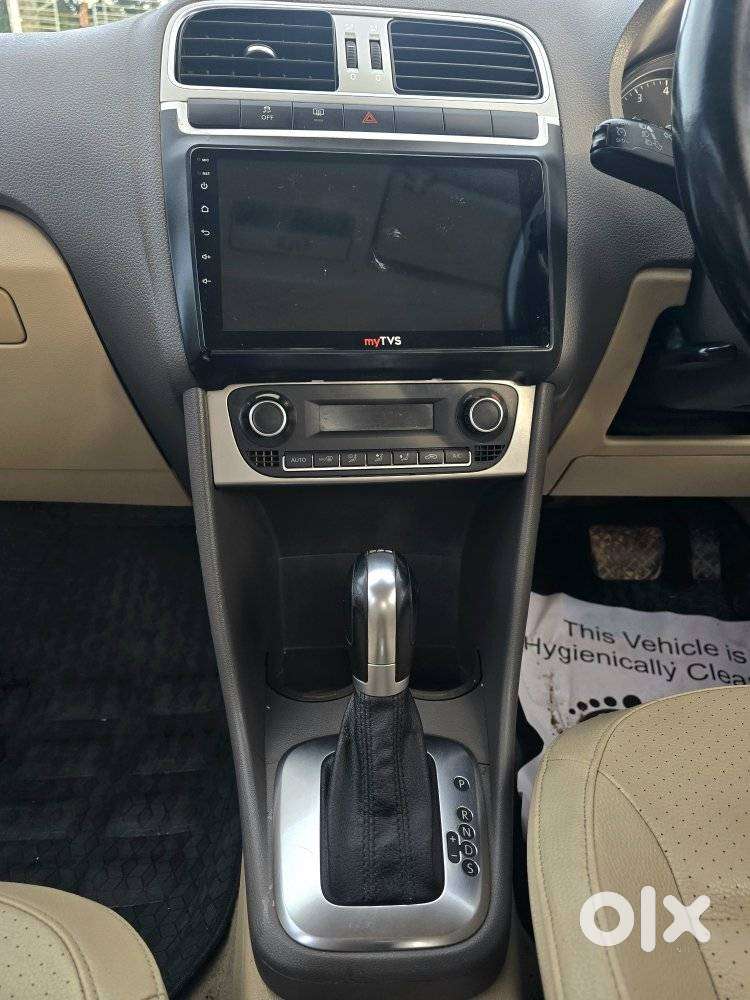 Volkswagen Vento 1.2 Tsi Highline At, 2015, Petrol