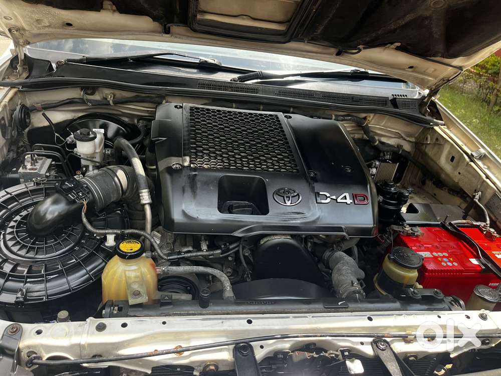 Toyota Fortuner 3.0 4x4 Manual, 2011, Diesel