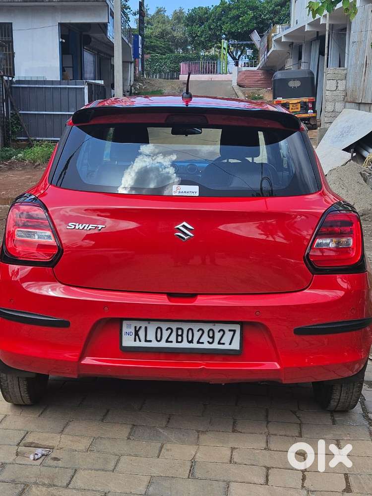 Maruti Suzuki Swift Vxi + Manual, 2021, Petrol