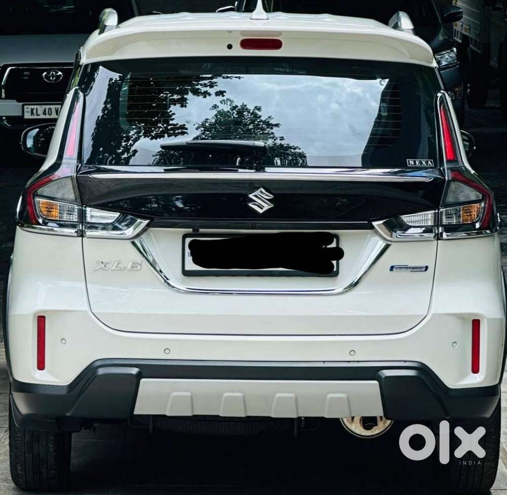 Maruti Suzuki Xl6 1.5 Alpha Mt, 2022, Petrol