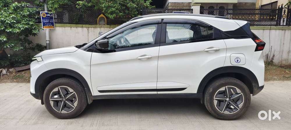 Tata Nexon Creative 1.2 Revotron Petrol 6 Mt Dt, 2024, Petrol