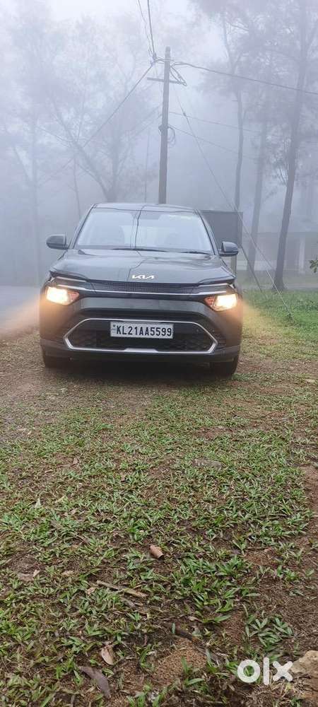 Kia Carens 2025 Diesel Well Maintained