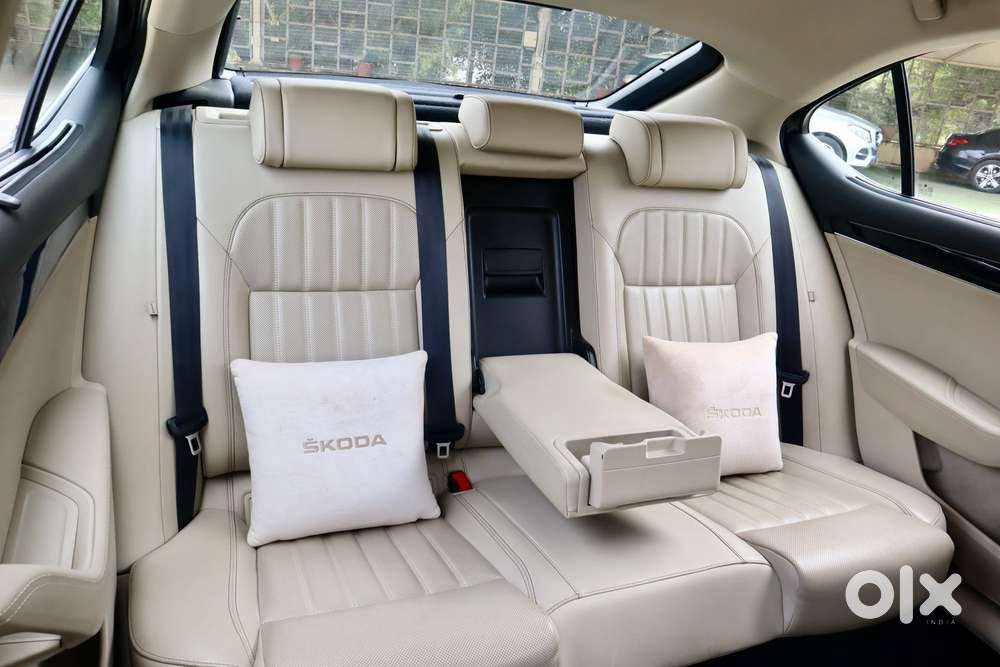 Skoda Superb 2.0 L&k Tsi At, 2021, Petrol