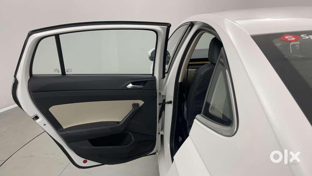 Skoda Slavia Style 1.0l Tsi Mt, 2022, Petrol