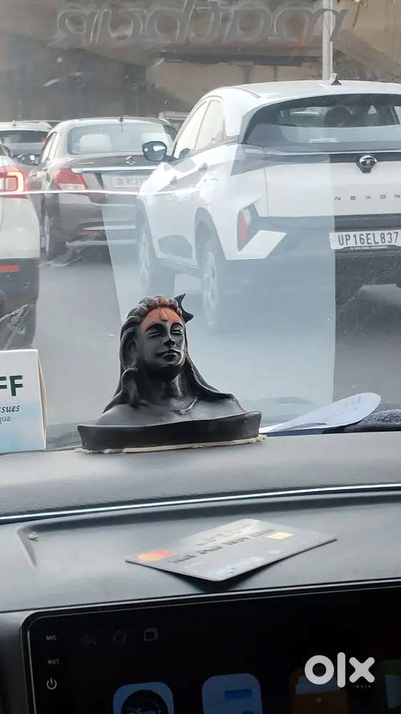 Mast Car Hai Koye Bhi Pise Nhi Lagna Hai Lo Or Chalo.