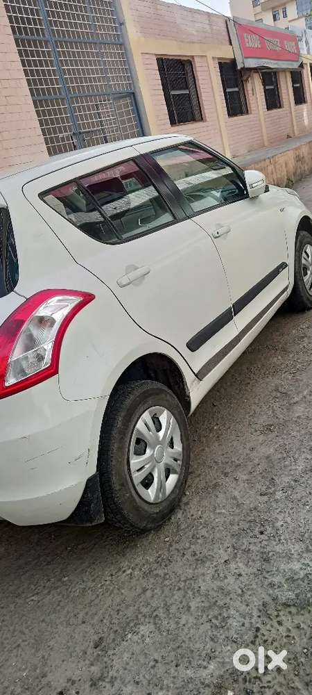 Maruti Suzuki Swift 2015 Petrol 68000 Km Driven