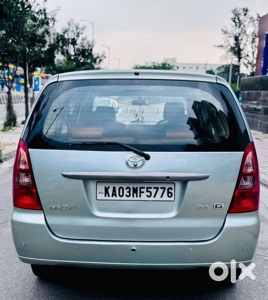 Toyota Innova 2004-2011 2.5 G4 Diesel 8-seater, 2006, Diesel