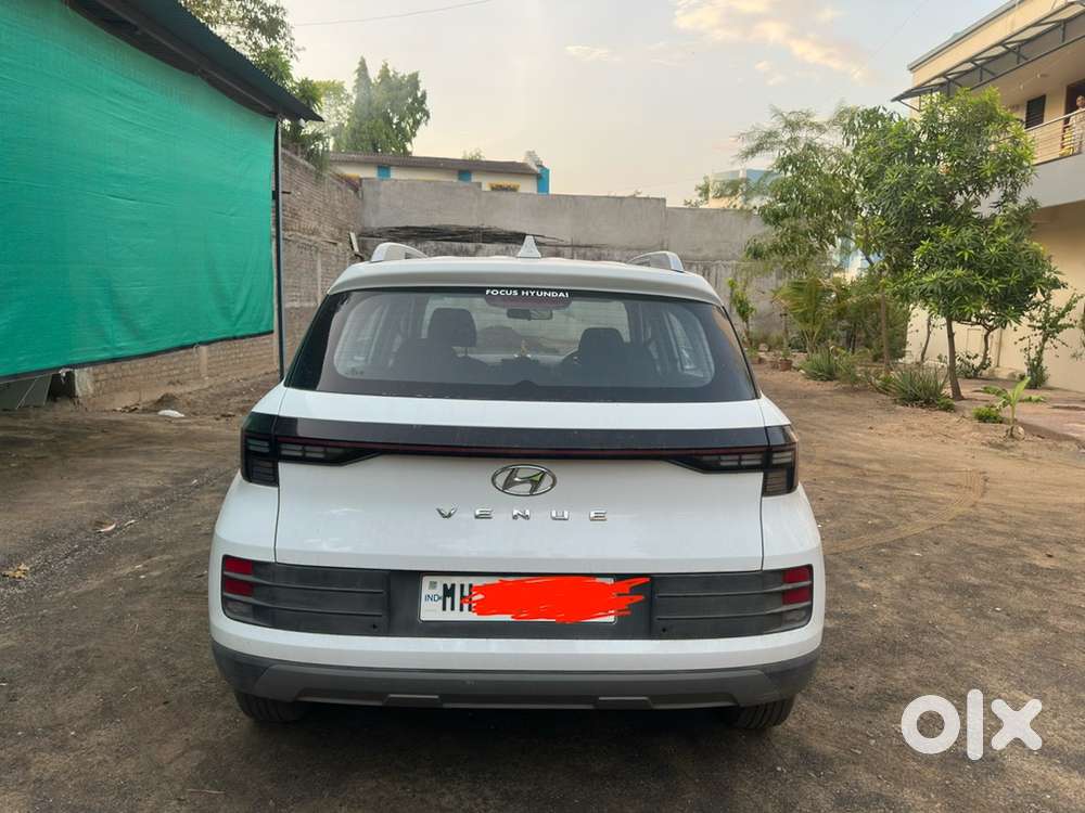 Hyundai Venue Petrol 2022 Model New Type Condition