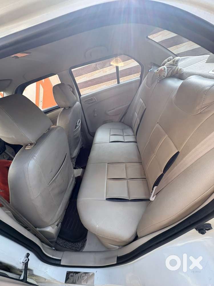 Maruti Suzuki Dzire 2015
