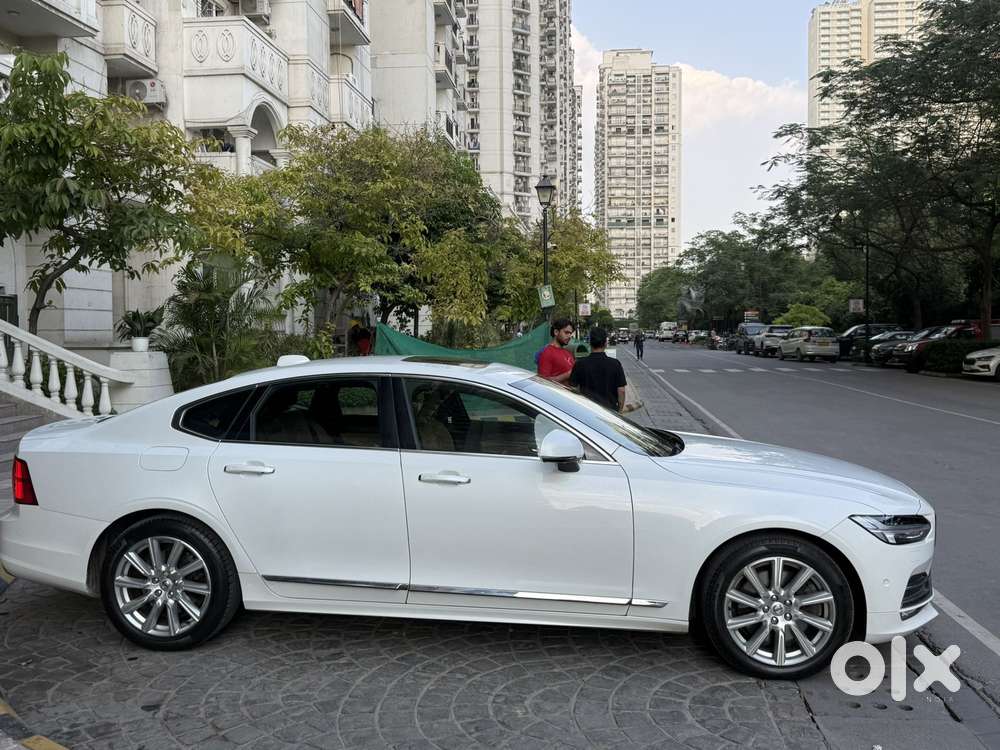 Volvo S90 D4 Momentum, 2019, Diesel