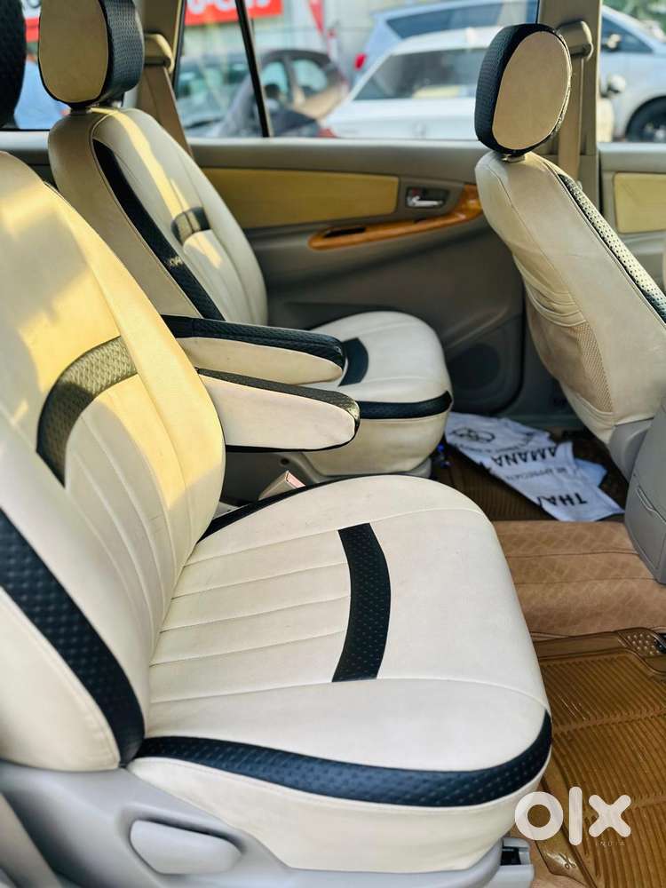 Toyota Innova 2.5 V 7 Str, 2010, Diesel