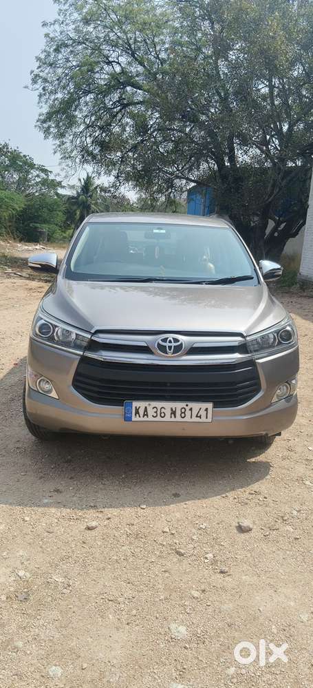Toyota Innova Crysta 2017 Diesel Well Maintained