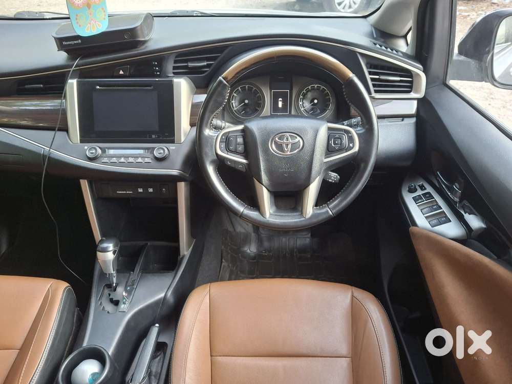 Toyota Innova Crysta 2.7 Zx At, 2017, Cng & Hybrids