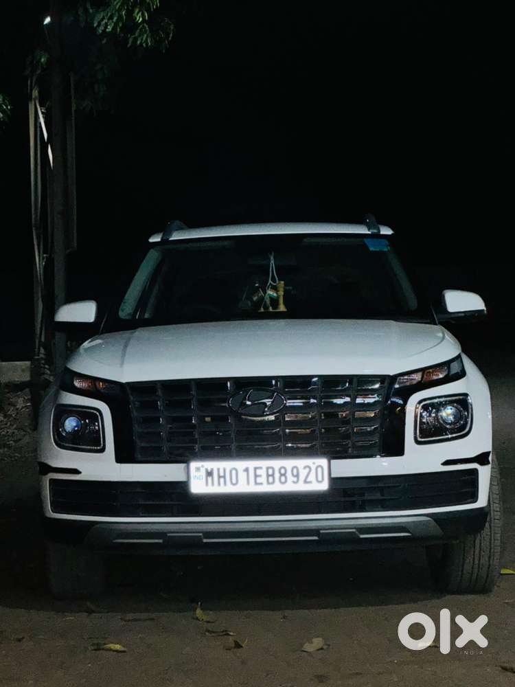 Hyundai Venue Petrol 2023