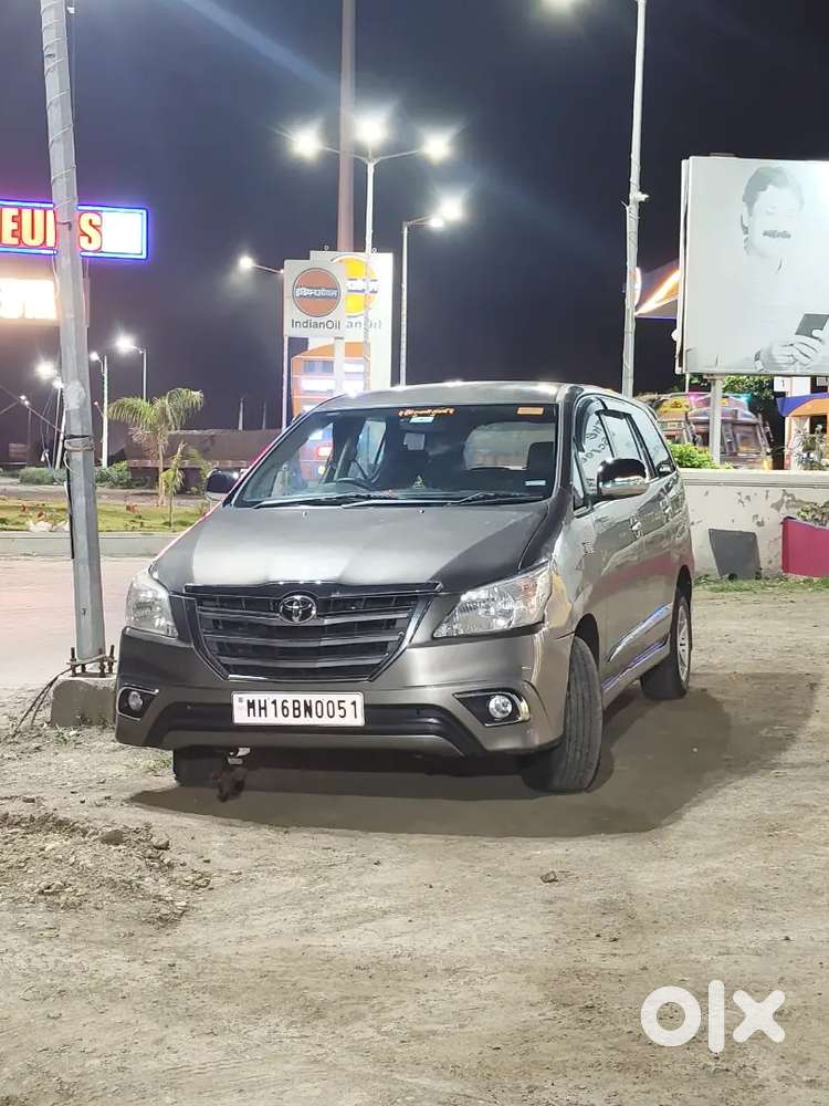 Toyota Innova 2015 Diesel 282000 Km Driven