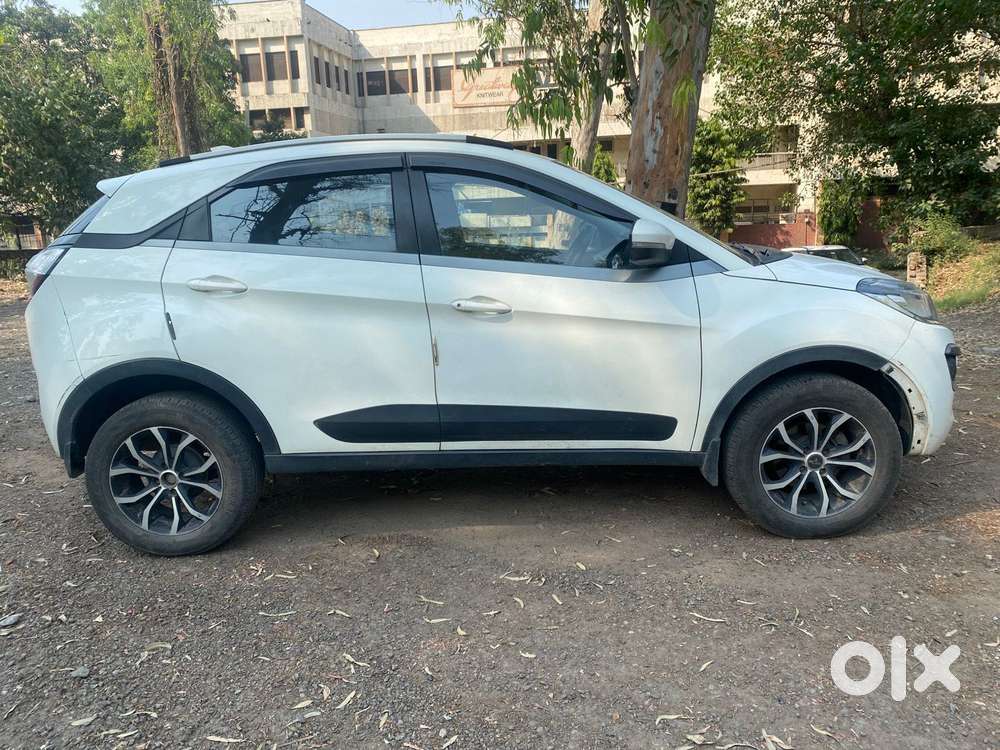 Tata Nexon 1.5 Revotorq Xt, 2018, Diesel
