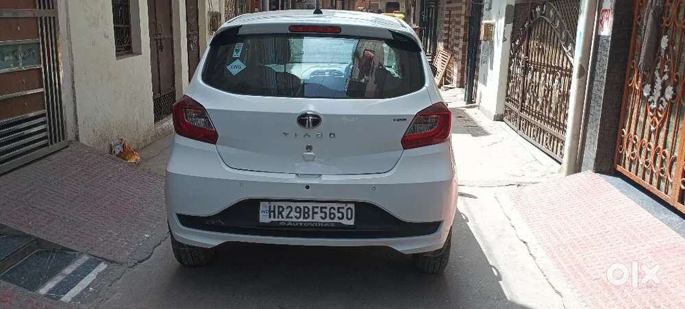 Tata Tiago I Cng ,cng  Company Fited 2025 Purchasing Date