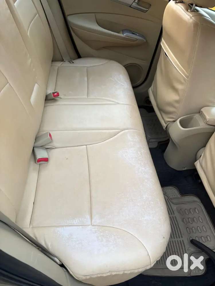 Honda City 1.5 V 2011