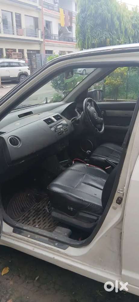 Maruti Suzuki Dzire 2011 Petrol Manual