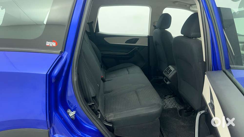 Mahindra Xuv700 2.2 Ax 5 Diesel At Str, 2023, Diesel
