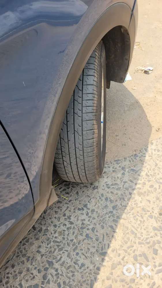 Good Condition And Showroom Track